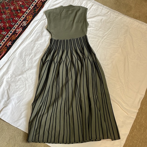 Fray I.D Sleeveless Dress - Picture 5 of 8